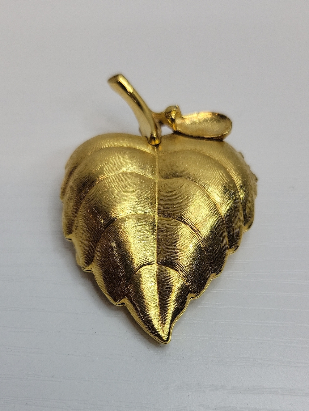 Vtg Avon Perfume Locket Brooch